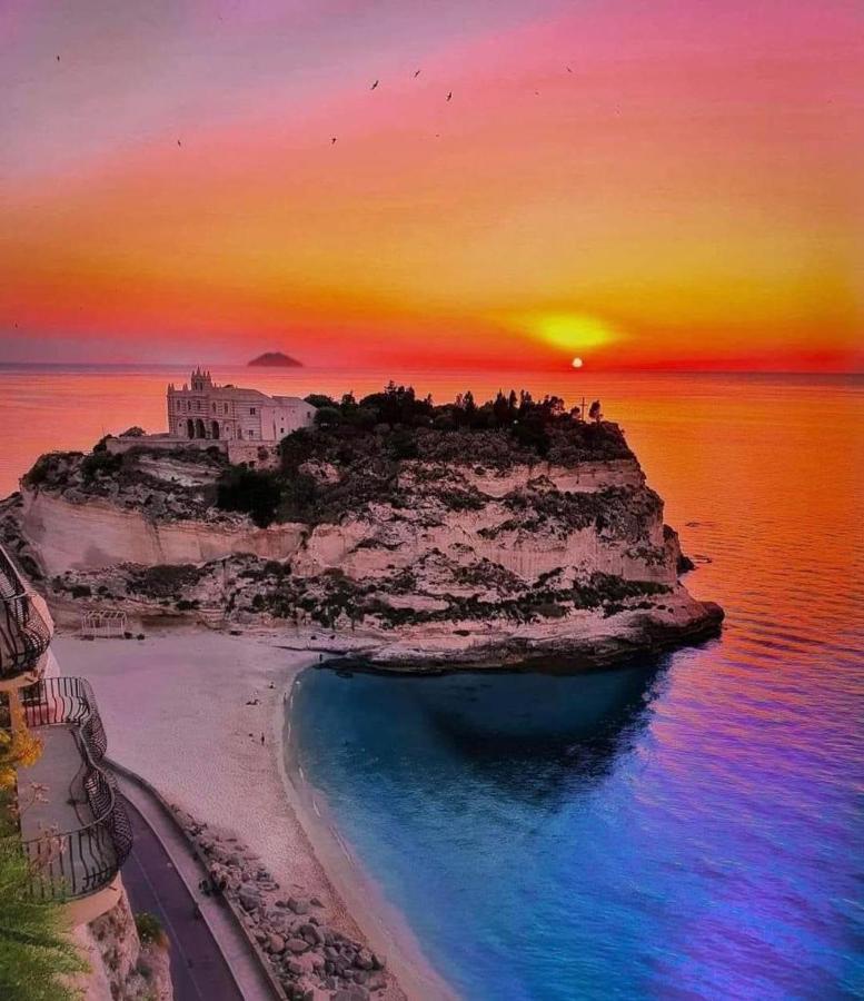 The Queen Tropea Ngoại thất bức ảnh